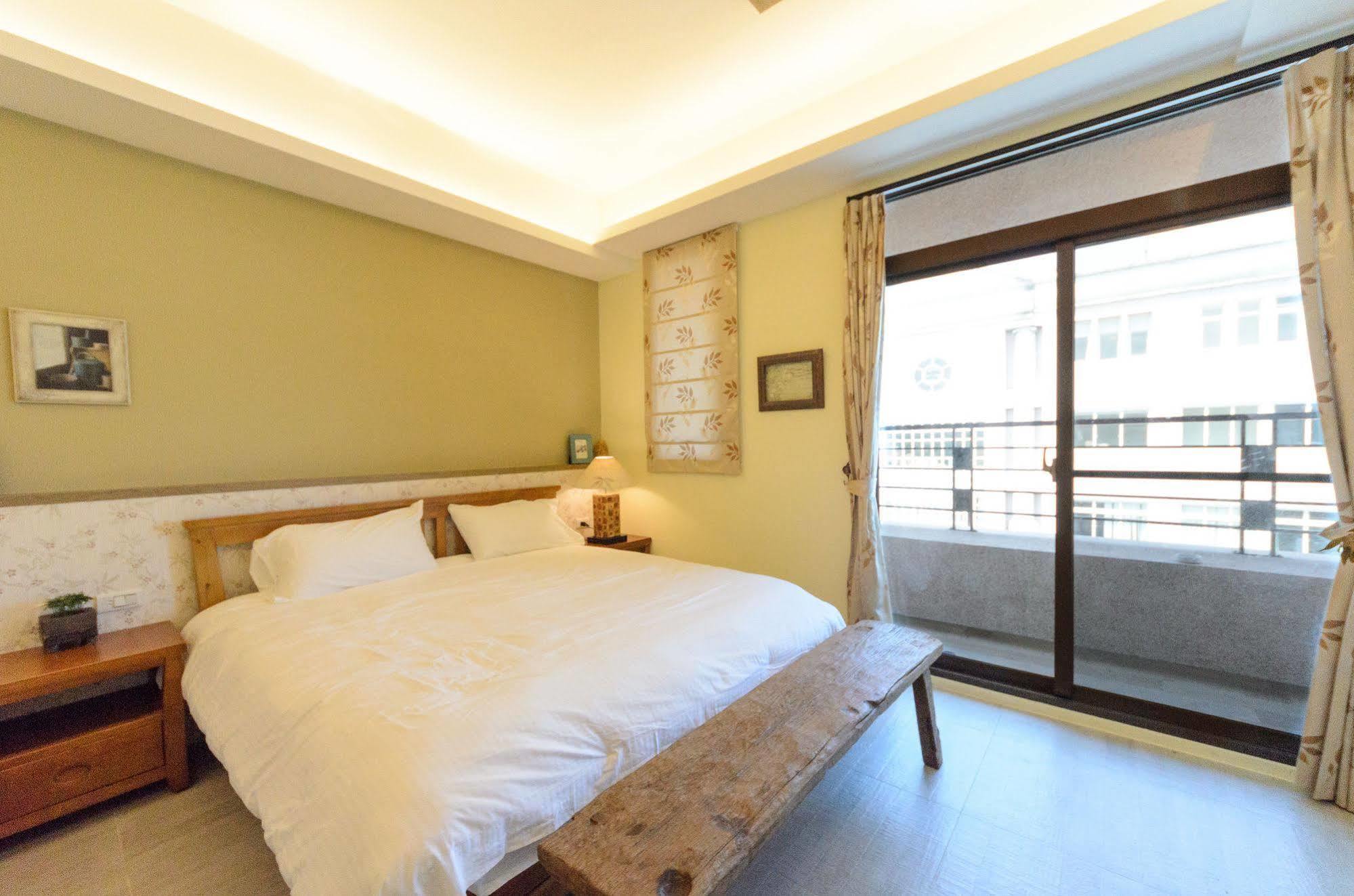 Jhongshan Building Bed And Breakfast Hualien Exterior foto